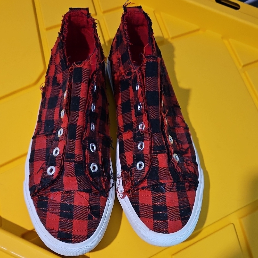 Plaid Red and Black Kids Shoes
